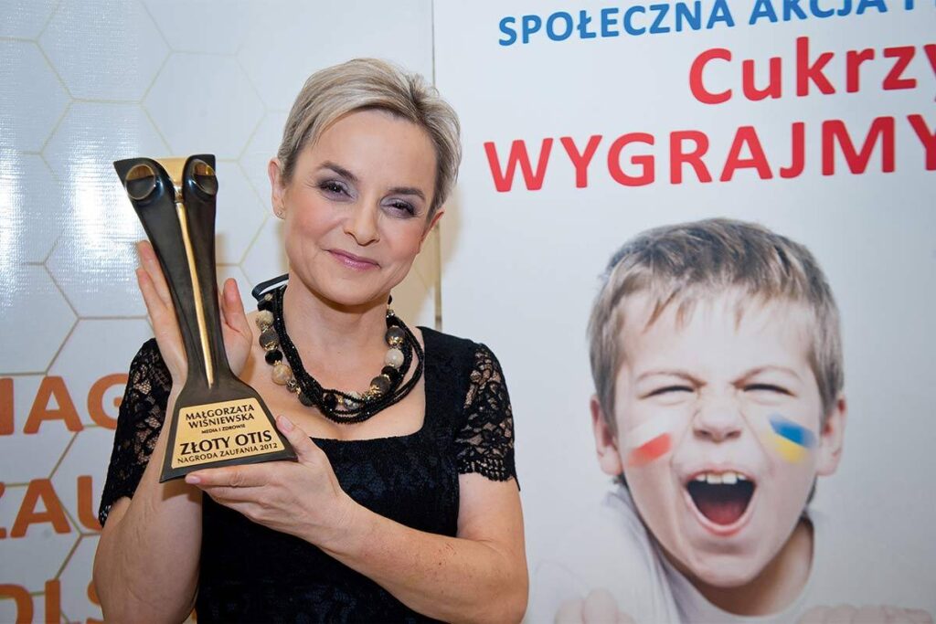 Red. Małgorzata Wiśniewska – laureatka Nagrody Zaufania Złoty OTIS 2012 w kategorii media i zdrowie