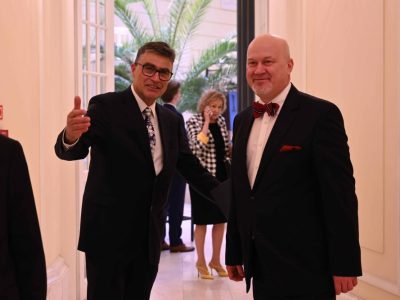 Red. Paweł Kruś i prof. Marek Rękas (z prawej)