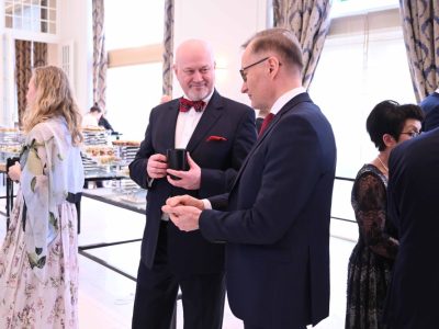 zloty-otis-2023-OTI_8060_cr