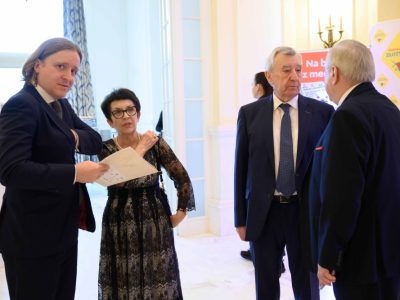 zloty-otis-2023-OTI_8102-copy